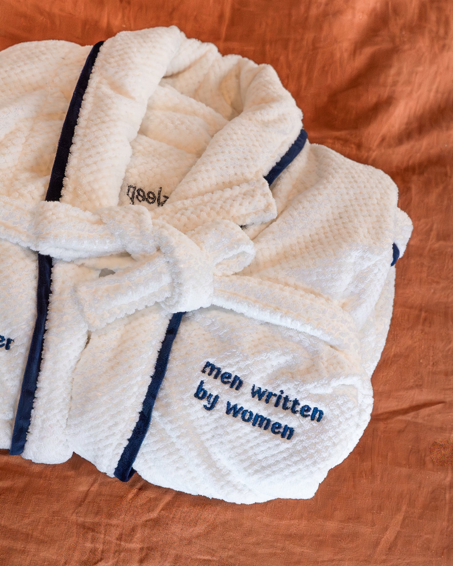 BOOKISH SNUGGLE ROBE